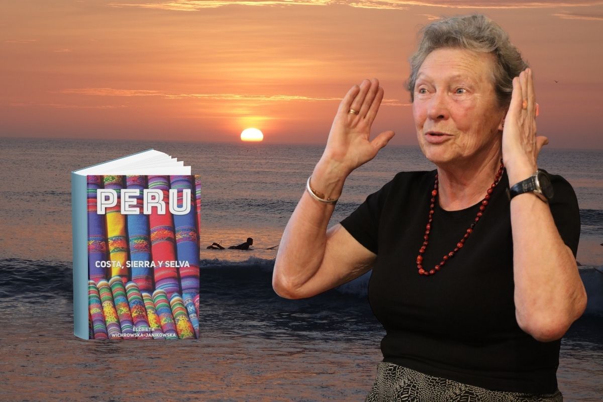 Na tle zachodzącego słońca nad morzem gestykulująca kobieta ubrana w czarny t-shirt, z lewek okładka książki