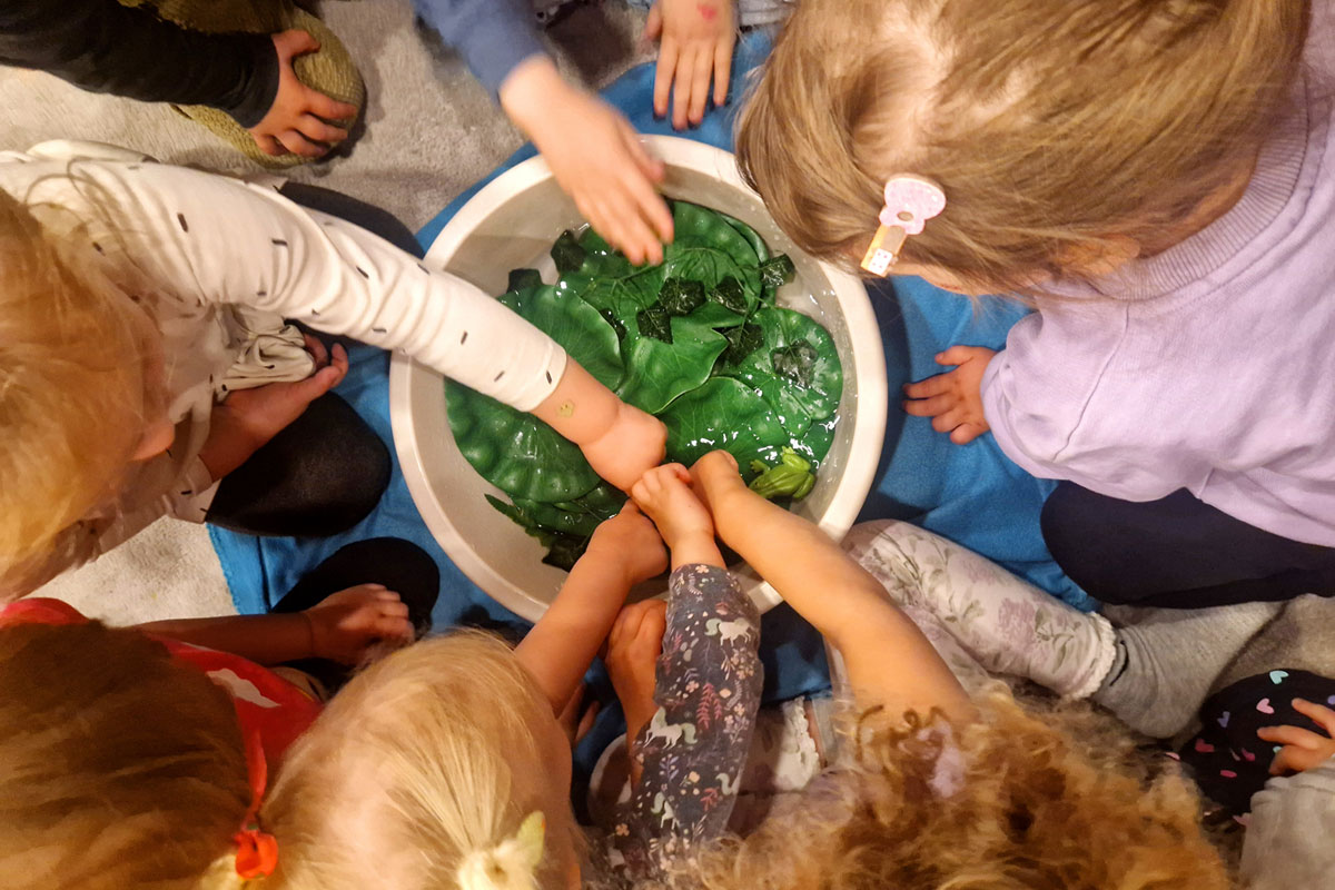 Bawiące się dzieci