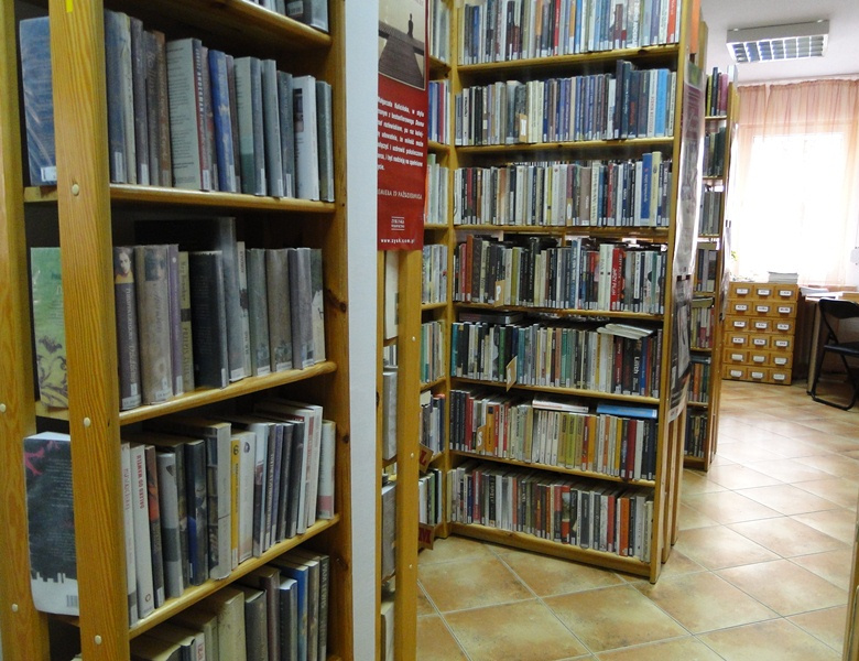 REgały
