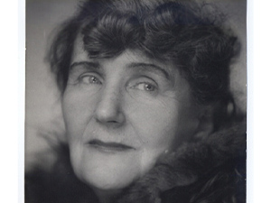 Na zdjęciu widoczny jest Portret Zofii Nałkowskiej.