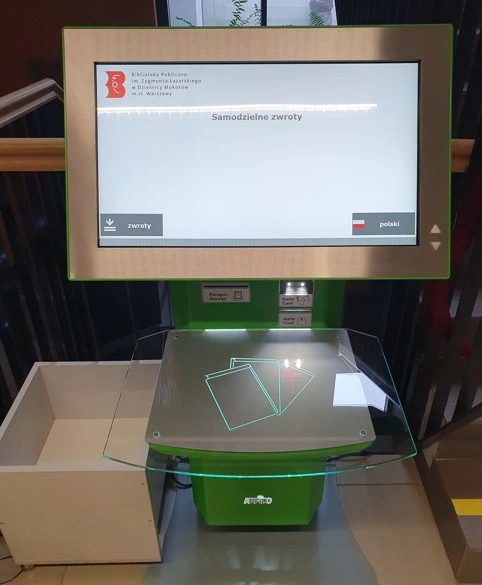 urządzenie do samodzielnych zwrotów książek self check