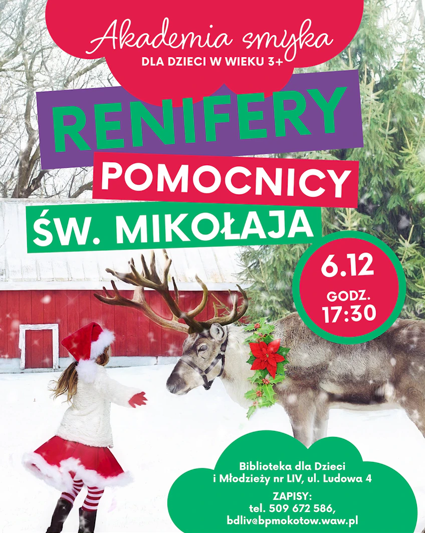 Dziewczynka ubrano w biało-czerwone akcenty idzie po śniegu do renifera. W tle drzewo iglaste i niski budynek pomalowany na czerwono.