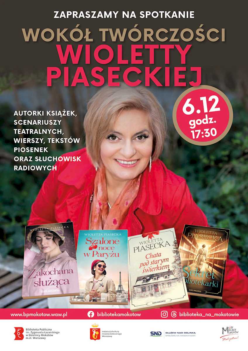 Blond kobieta w czerwonym stroju uśmiecha się do obiektywu na tle zieleni, a przed nią jej cztery powieści.