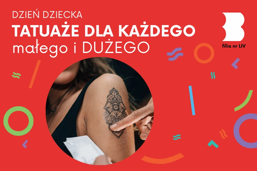 Odsłonięte kobiece ramię z widocznym abstrakcyjnym tatuażem.