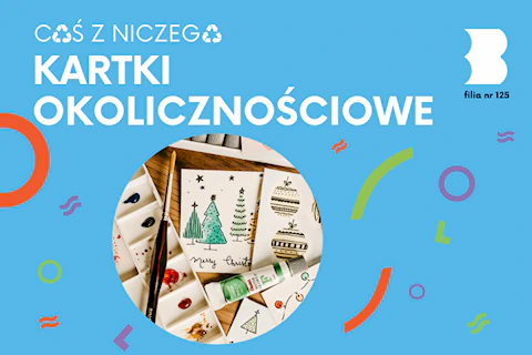Na stole leżą ręcznie zrobione kartki świąteczne, a obok przyrządy malarskie do ich zrobienia.