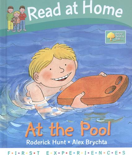 Okładka książki At the pool [ang.] /  Roderick Hunt, Annemarie Young, Alex Brychta.