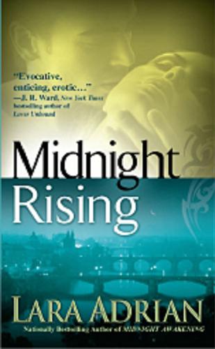 Okładka książki Midnight rising / Lara Adrian