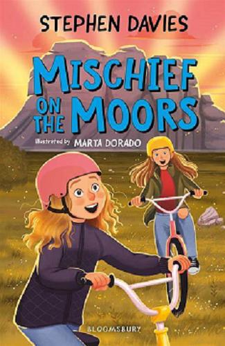 Okładka książki Mischief on the moors / Stephen Davies ; illustrated by Marta Dorado.