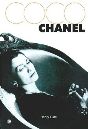 Okładka książki Coco Chanel / Henry Gidel ; z języka francuskiego przełożył Wiktor Dłuski.